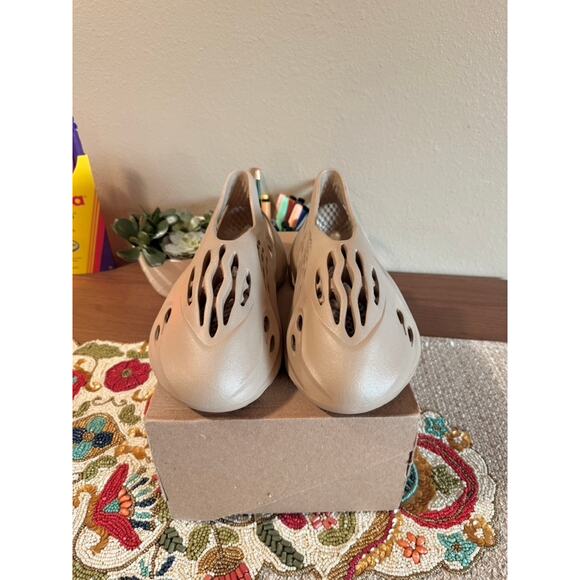 adidas Yeezy Foam RNR Mist Runner RNNR MX Cinder Stone Salt Granite Clay GV6774 main image 6